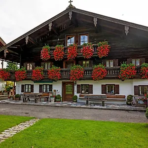  Apartment Großhuberhof